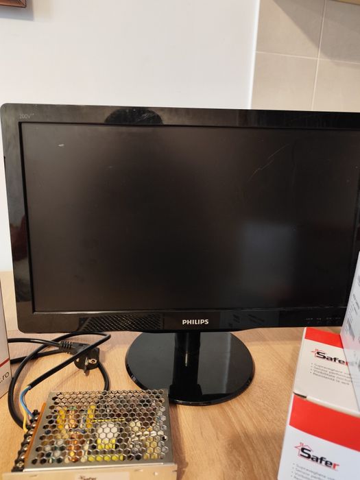 Sistem de camere supraveghere