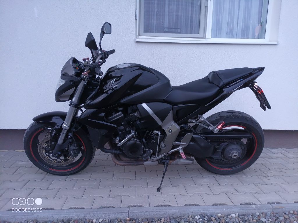 Honda cb 1000 rr