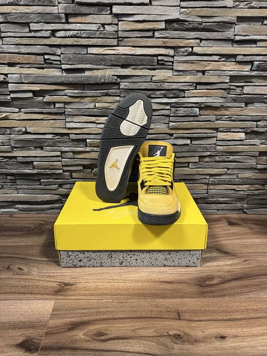 Jordan 4 Lightning