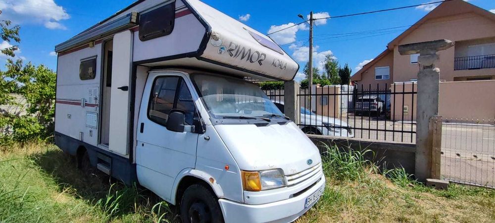 Vand Autorulota Ford Transit