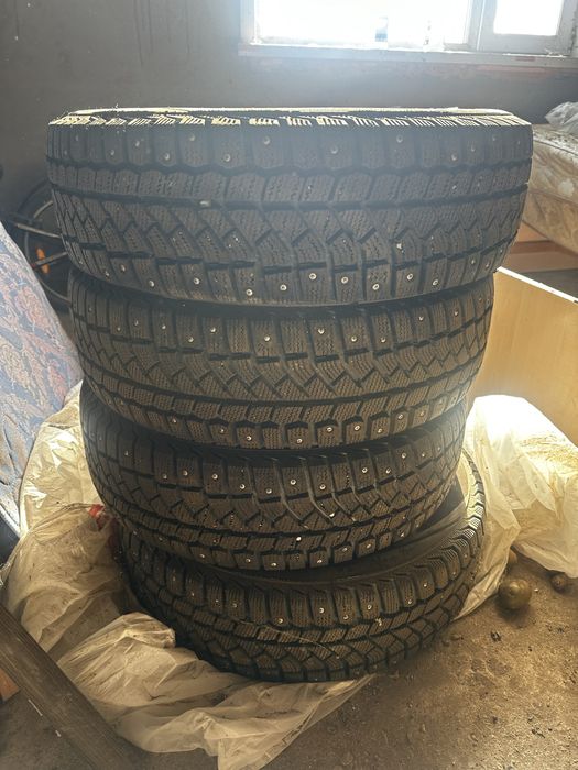 Зимние шины 185/65/15 в новым состояний