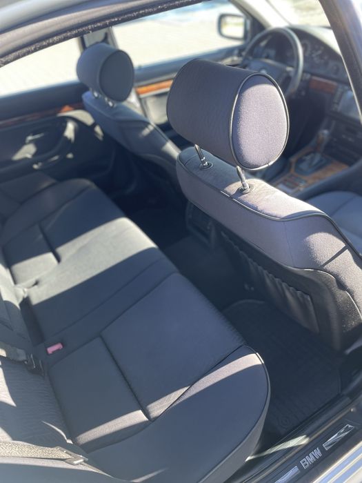 BMW E39, 520i, an 2002 Facelift