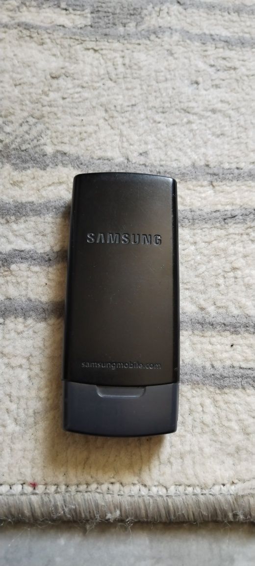 Продам три телефона Samsung GT-E-1081T