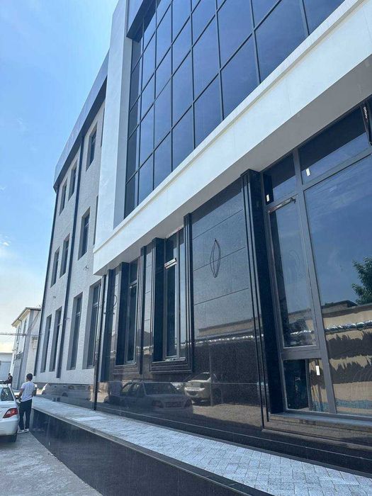 Сдается в аренду помещение 1-этаж, 375м2, ул Ахмада Даниша 19.