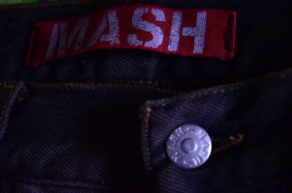 Blugi originali MASH marimea M / L - Blugi firma MASH mar. M/ iTALY