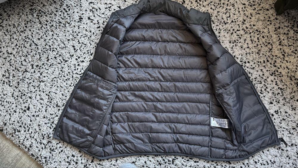 Нов дамски пухен елек размер L