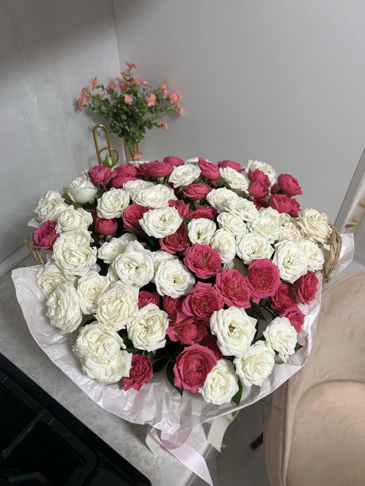 Спрей розы красивые