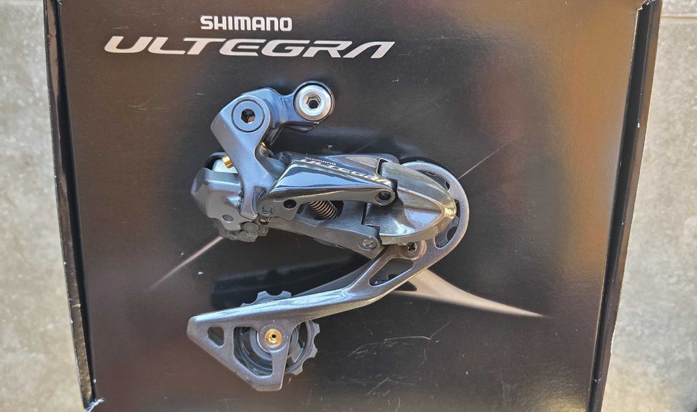 Schimbator spate Shimano Ultegra DI2 RD-R8050-GS 11 viteze