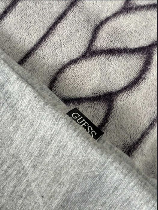 Guess  тениска М