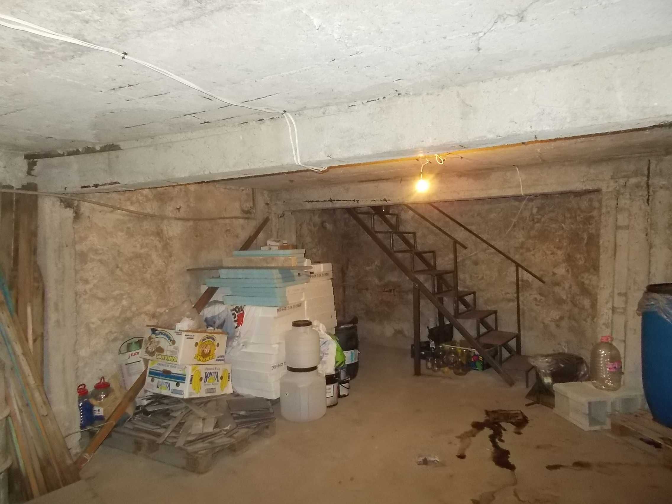 Продавам обновена къща с магазин в Генерал Тошево,обл.Добрич