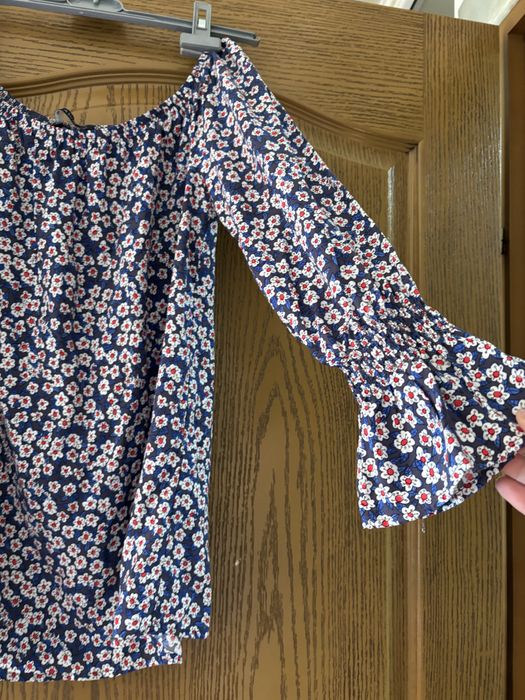 Vând 2 bluze  dama nepurtate M și S LC Waikiki Marca LC Waikiki