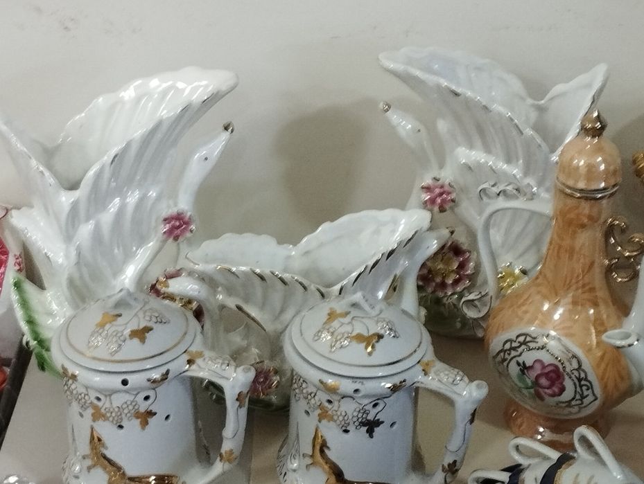 Набор фарфоровой посуды