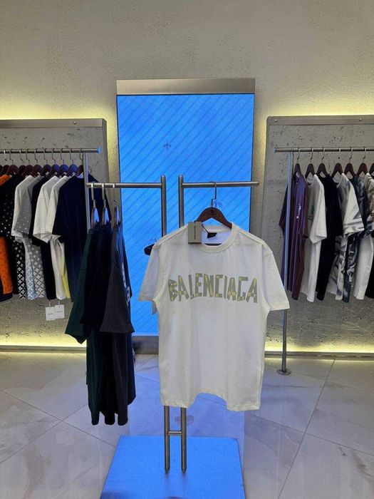 Качествени Тениски Givenchy