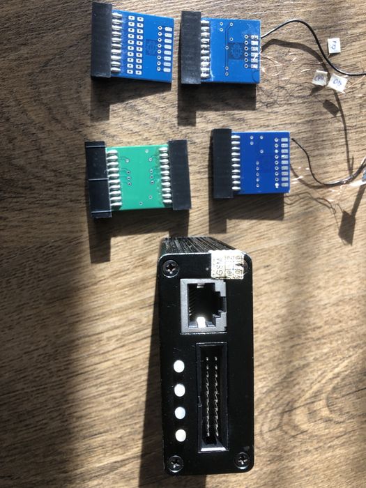 Programator EASY-JTAG Plus cu adaptoare perfect functional, original