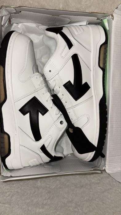 Off-White Out-Off-Office