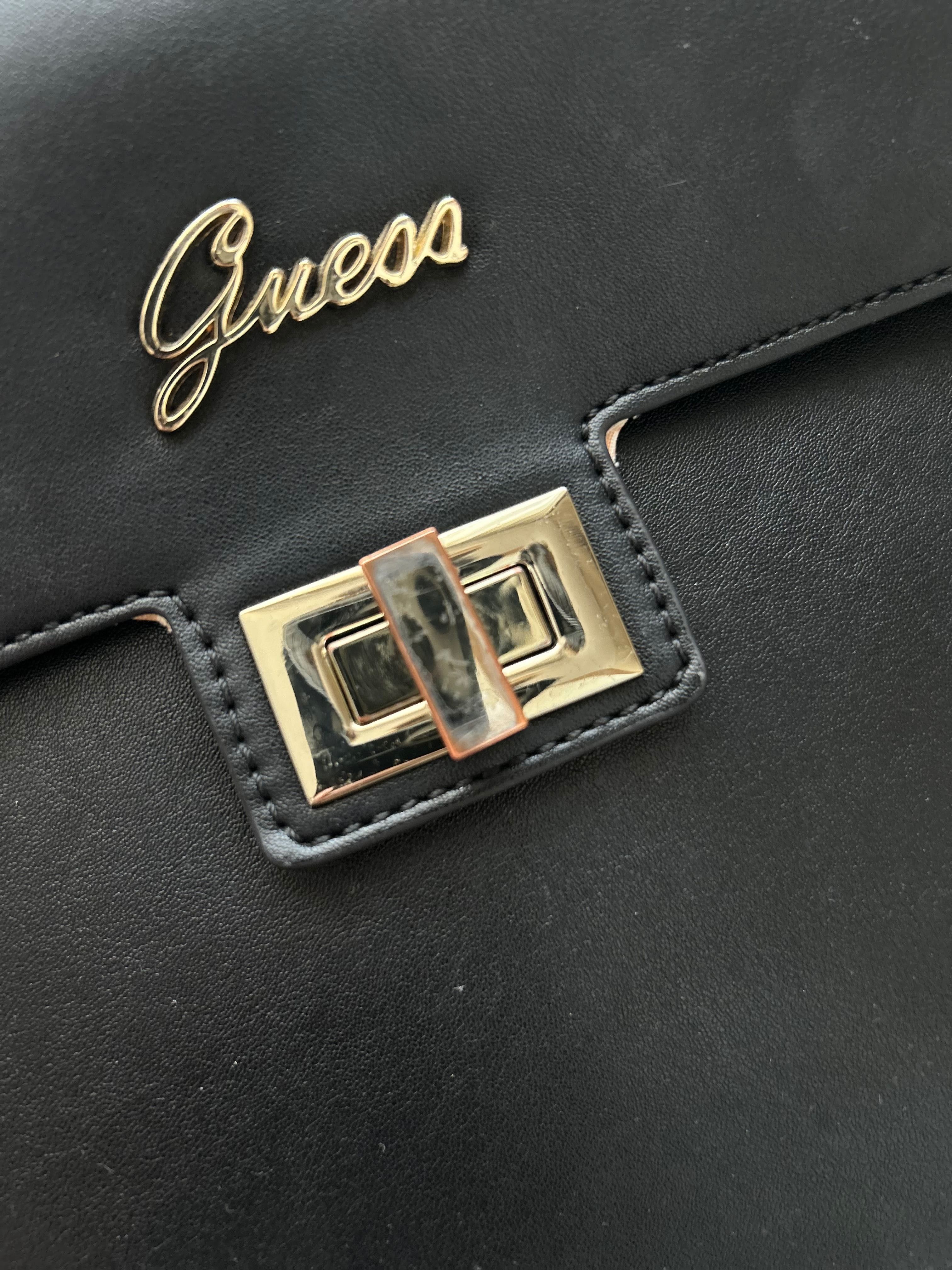 Дамска чанта Guess