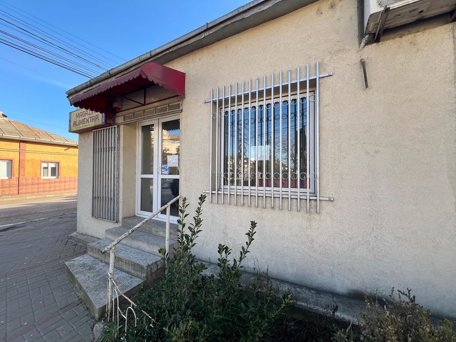 Vand spatiu comercial