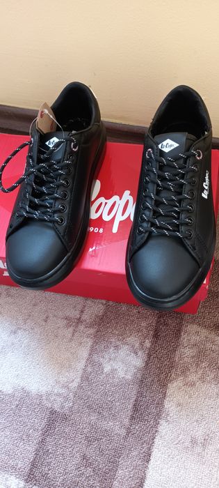 Нови дамски маратонки от еко кожа Lee COOPER