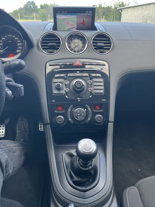 Peugeot RCZ 1,6 benzina /180000 km