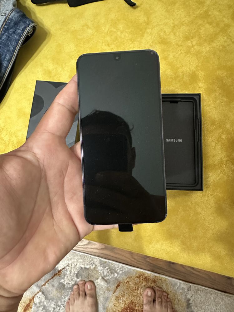 Telefon Samsung s22 nou