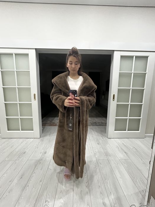 Продается Эко шуба новая цвет мокко