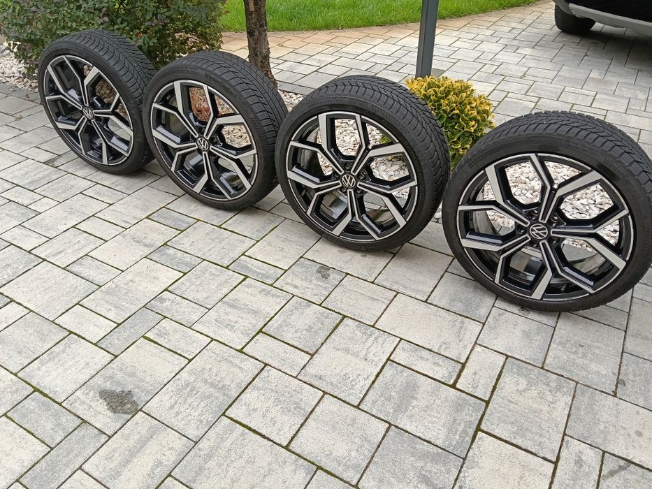Vând jante 215.40.R18 VW Faro,Golf 6-7-8 GTI,Polo 6 GTI,Taigo,Arteon