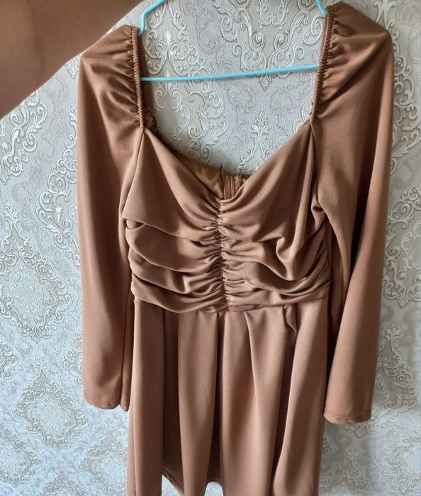 Платье шикарное, очень стильное!!!