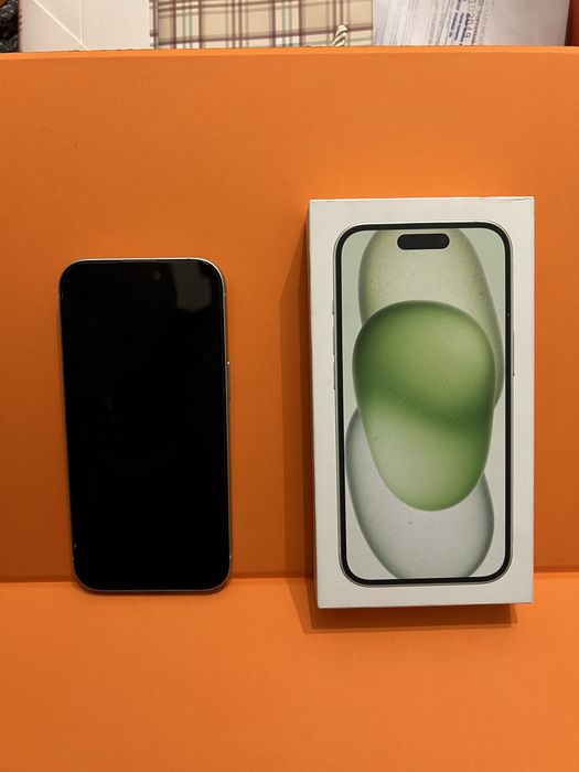 iPhone 15 в отличном состоянии