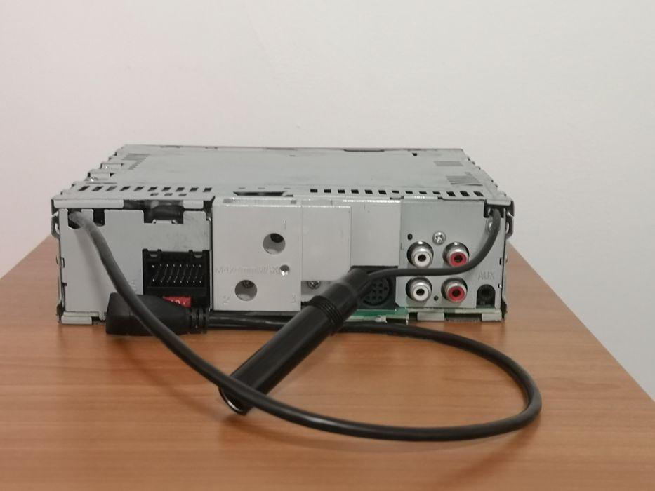 Vând casetofon auto