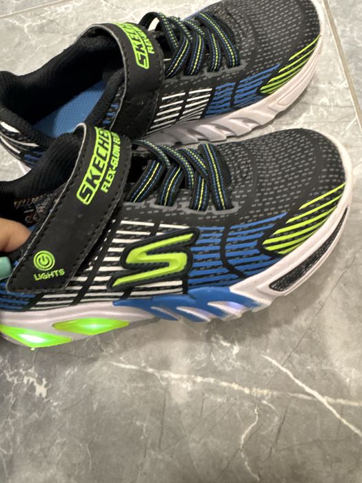 Skechers flex glow elite светещи