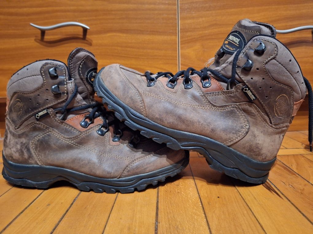 ghete Meindl goretex 41/42