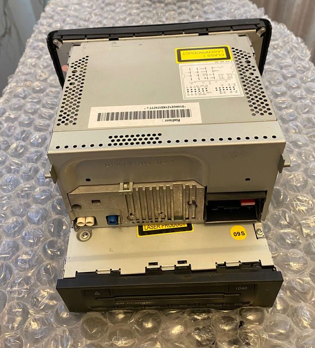 Navigatie MMI Plus Audi A3 8P ORIGINALA - Monocolor / Monocrom.