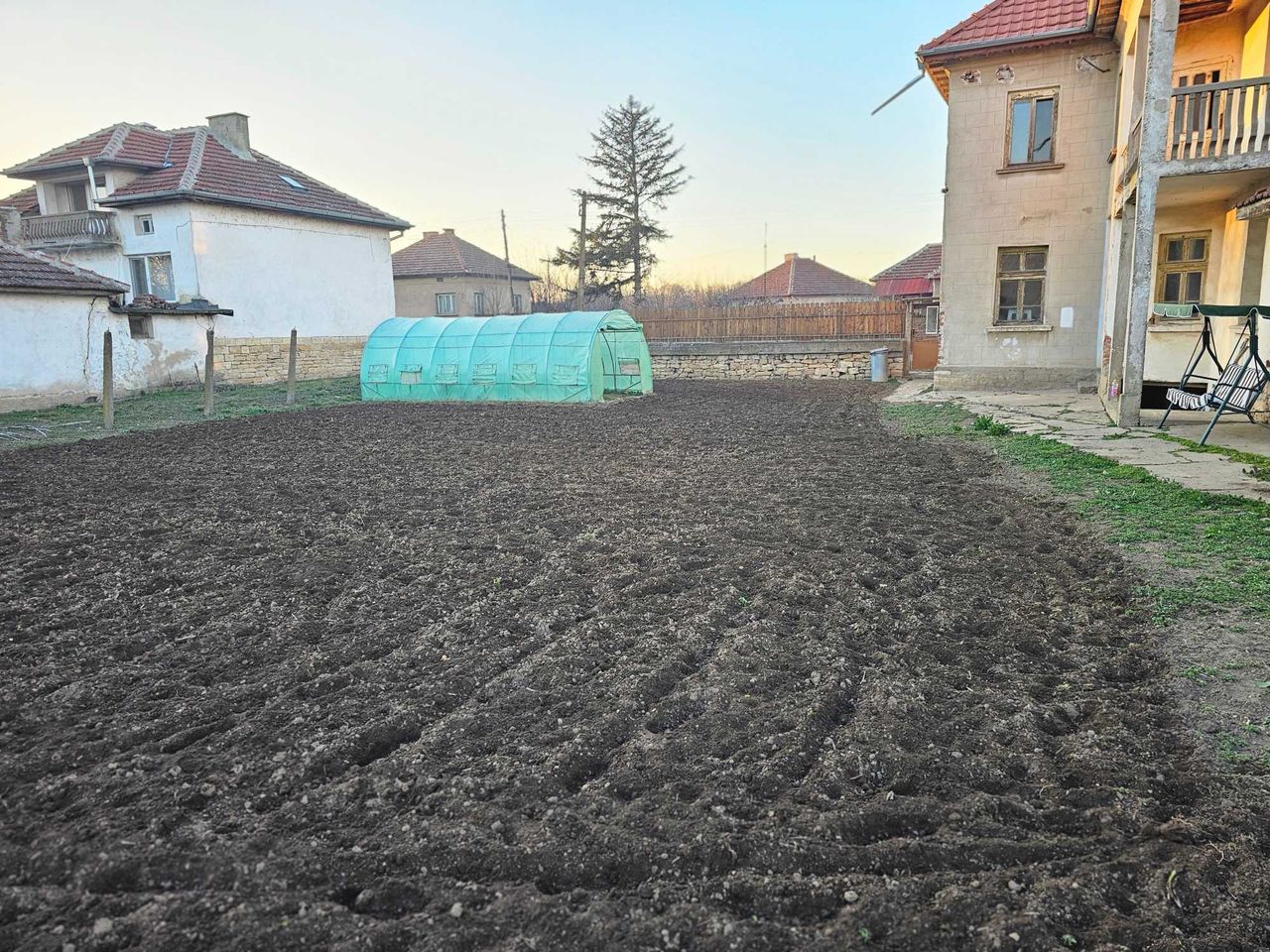 Продава се Къща в с. Лехчево, Област Монтана - 240 кв.м за 319 €/кв.м - Снимка #8