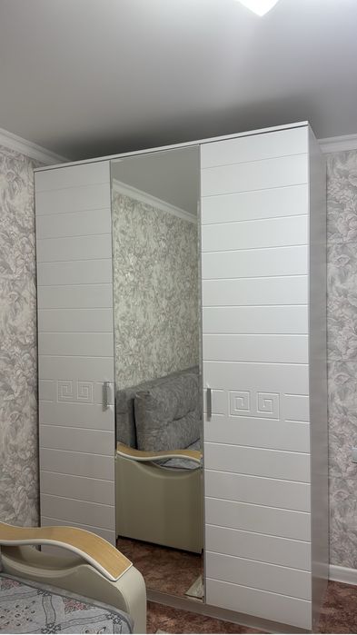 Шкаф 150.000тг. Состояние отличное.