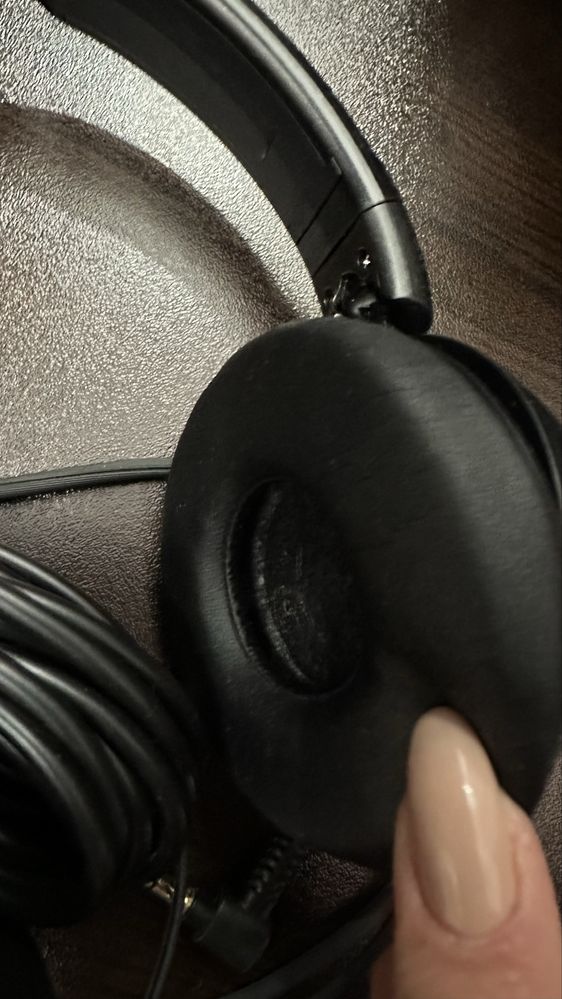 Слушалки Sony с кабел