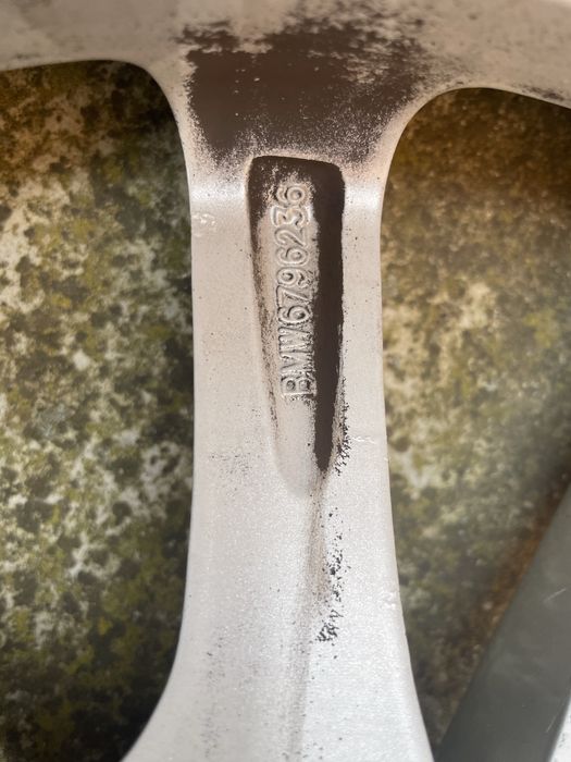 Jante bmw f10 cu cauciucuri de iarna noi!!!205/55R16