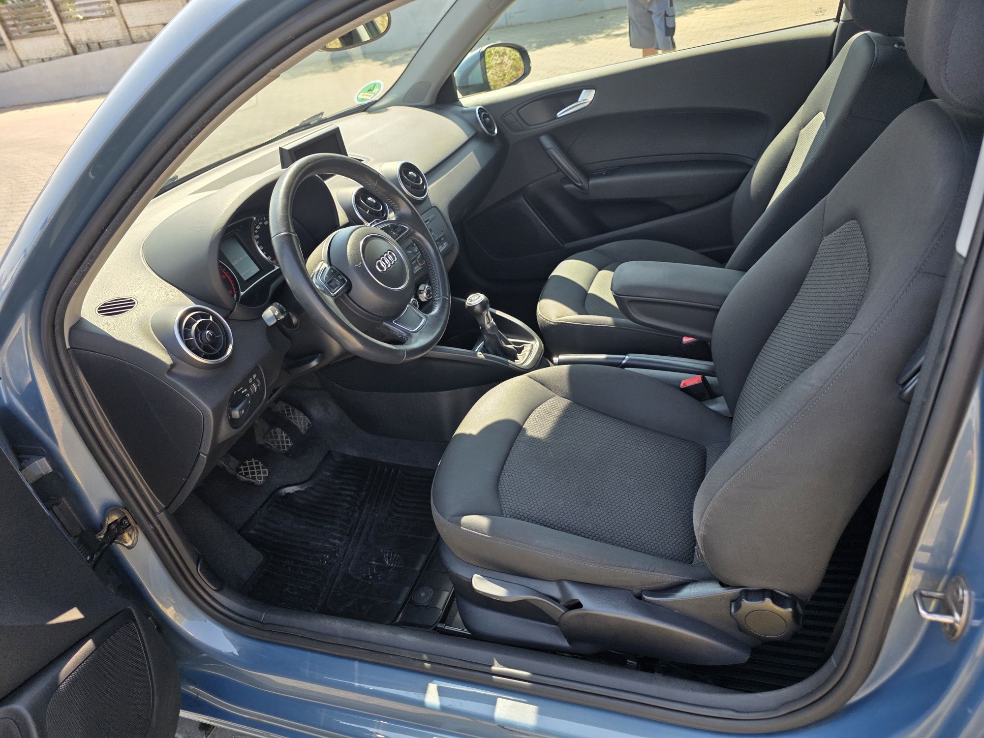 Vand AUDI A1 ,2012, 1,6 TDI stare perfectă!