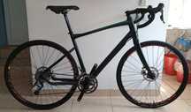 Bicicleta gravel GIANT Revolt