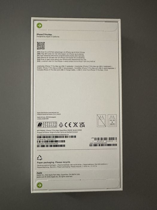 Iphone 17 pro max blue