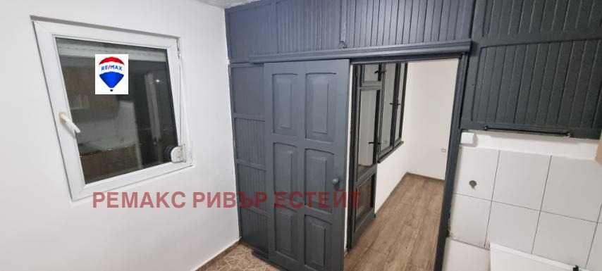 Продава се Едностаен апартамент в Русе, Здравец Изток - 34 кв.м за 1262 €/кв.м - Снимка #3