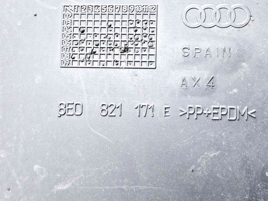 Carenaj roata stanga fata Seat Exeo (3R2) [Fabr 2008-2013] 8E0821171E