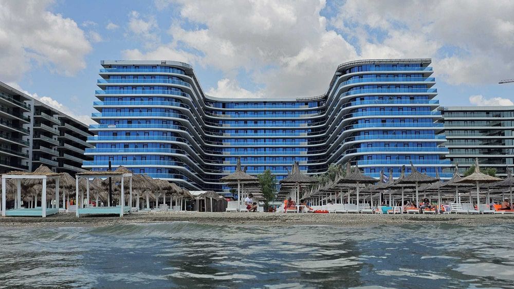 Studio White Titanic Mamaia Nord