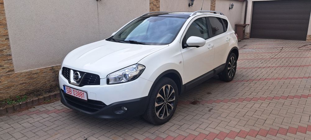 Nissan Qashqai 2.0dci,automata,4x4,,panoramic,camera 360",impecabila