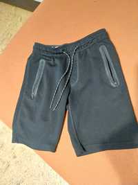 Мъжки къси спортни панталони S размер