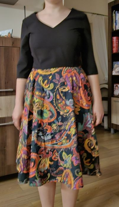 Rochie de lungime medie