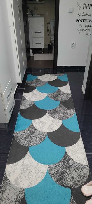 Traversă pentru hol