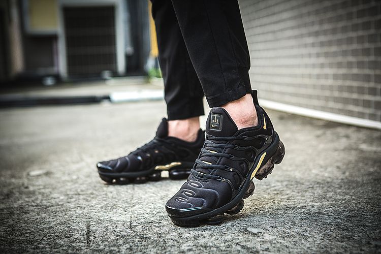 Nike Air Vapormax VN PLUS gold 42,43,44,45