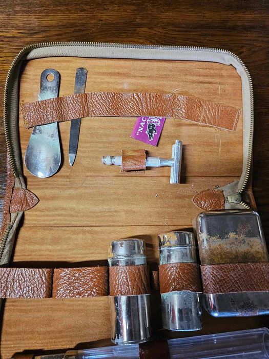 Ретро сет за бръснене