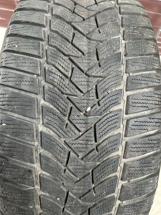 Anvelopa iarna 246/45/18