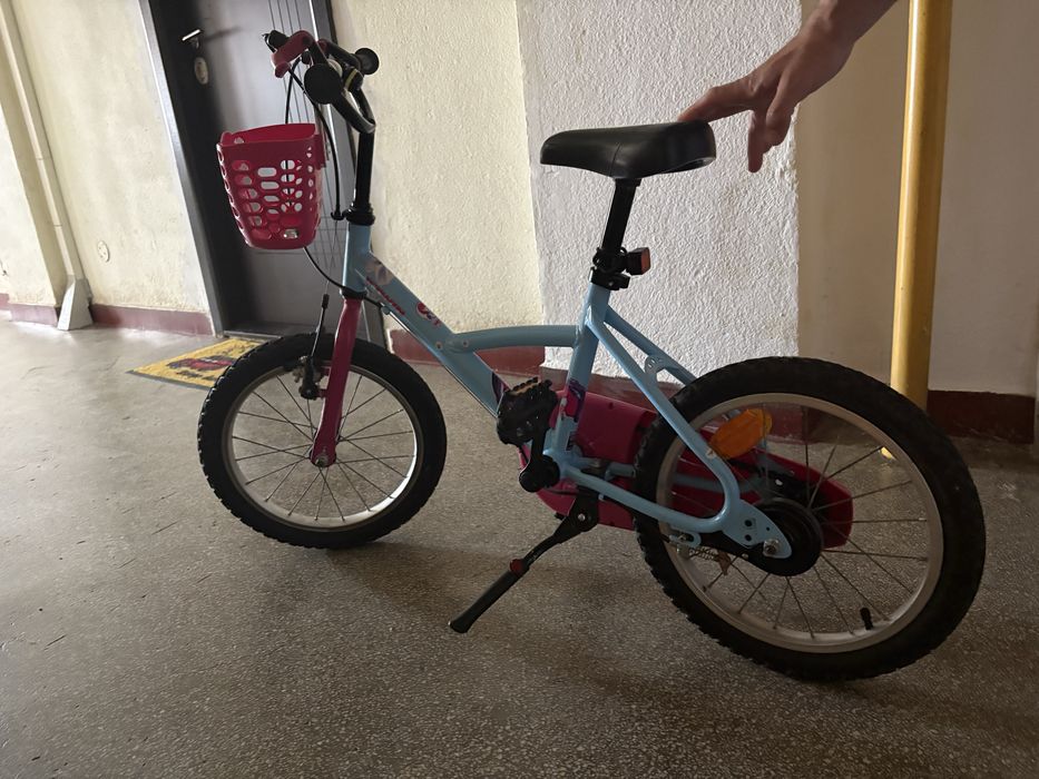 Vand 2 biciclete pentru copii.